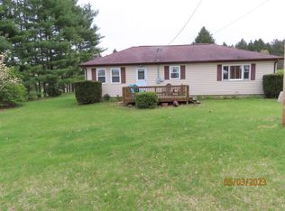 955 Leet Rd, Niles, MI 49120