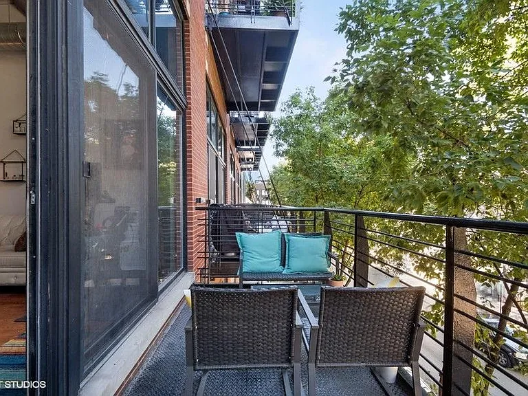 1934 N Washtenaw Ave #218 — Photo 21