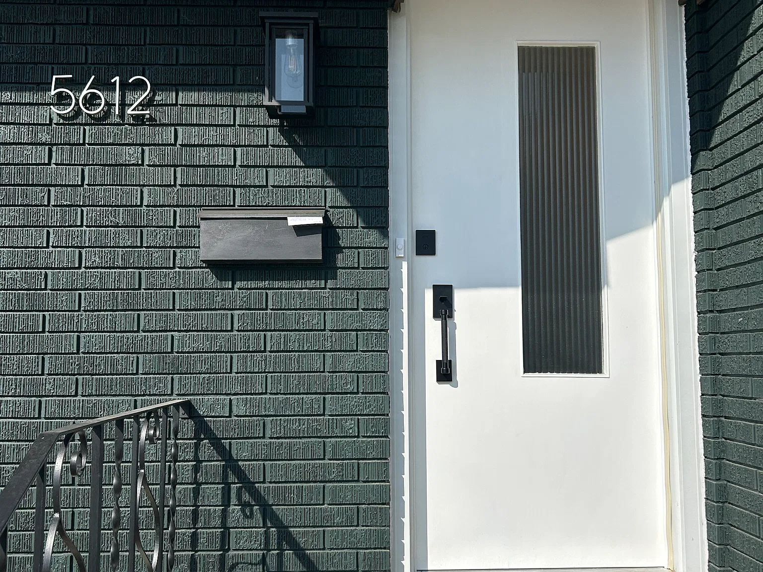 5612 140A Avenue Main — Photo 2