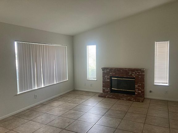 3rd image of 12598 Fox Tail Way