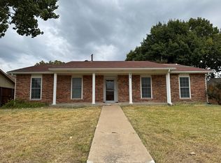 909 Lombardy Dr, Plano, TX 75023