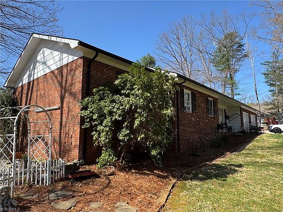 3rd image of 357 Holly Hill St