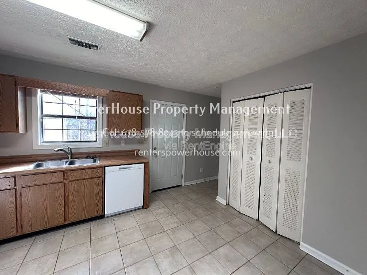 502 Oakwood Ct — Photo 20