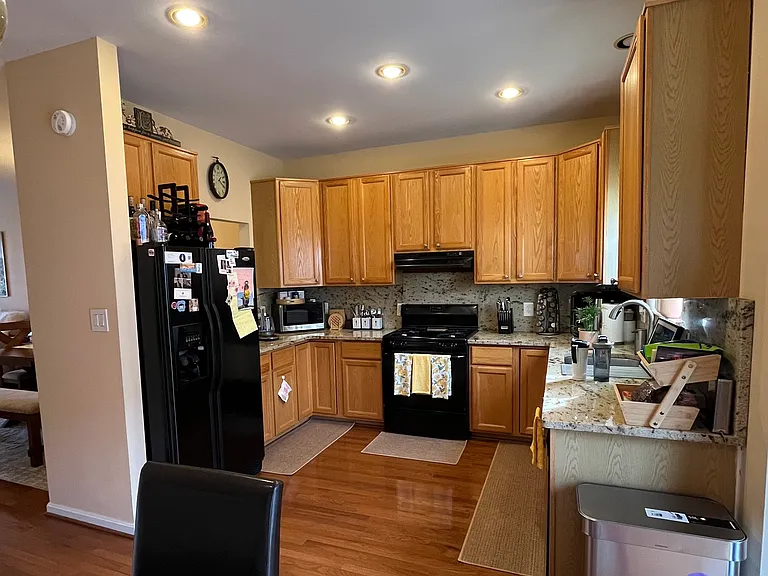 2482 Laura Mark Ln — Photo 10