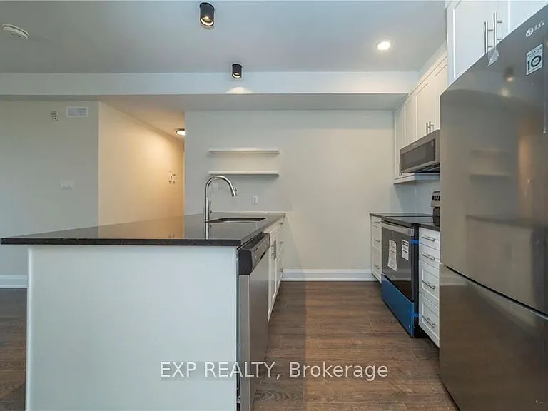 33 Maple Grove Rd #204 — Photo 6