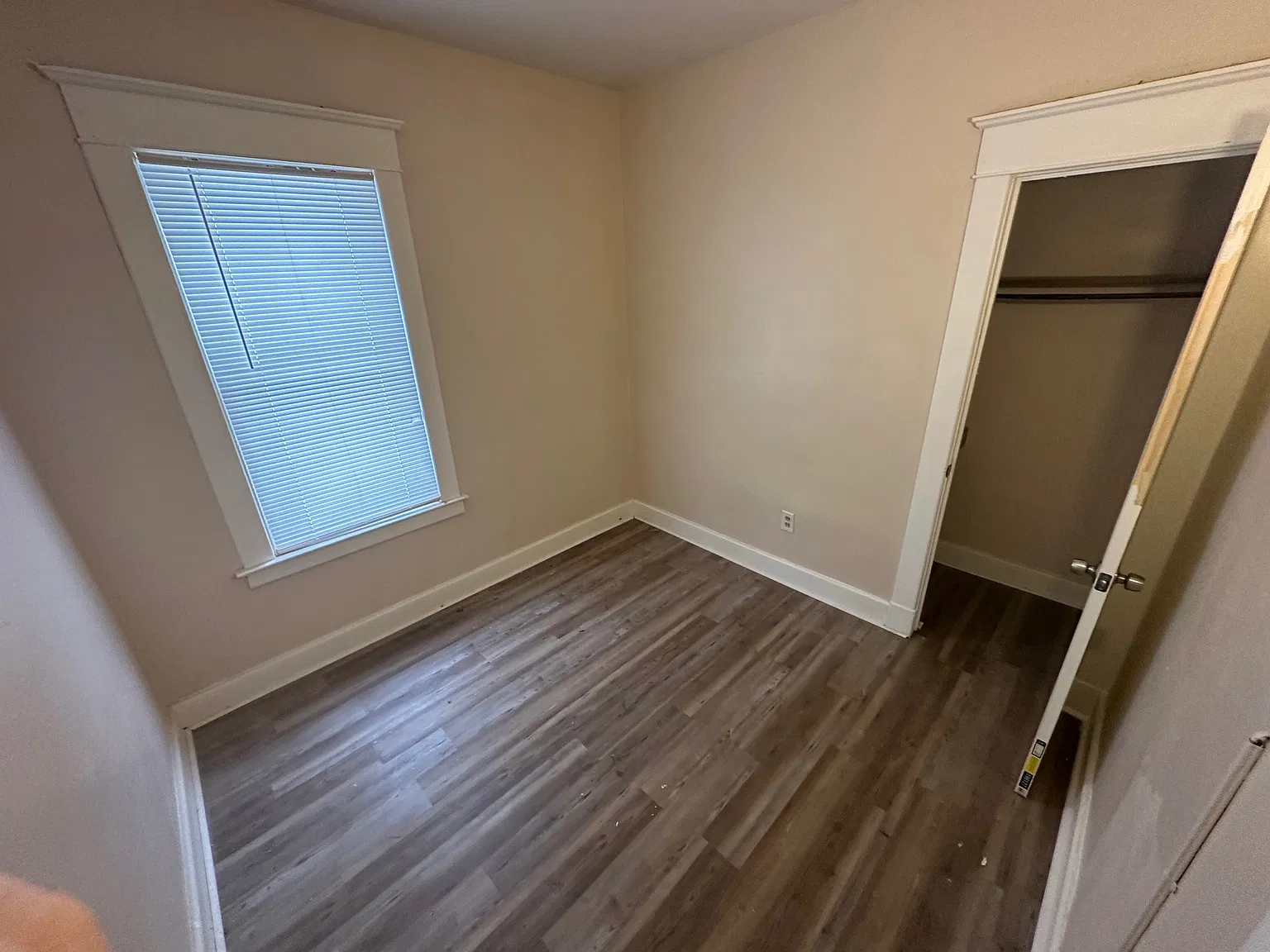 3 bed, $1,800 — Photo 3