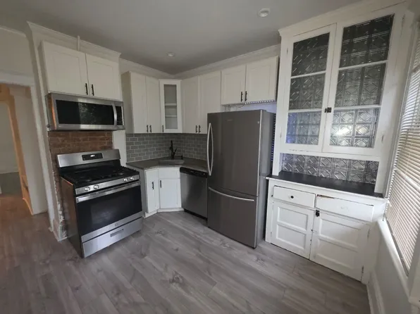 45 Neptune Avenue image 5 of 21