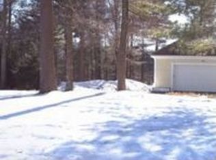 5 Brook Meadow Ln, Georgetown, MA 01833