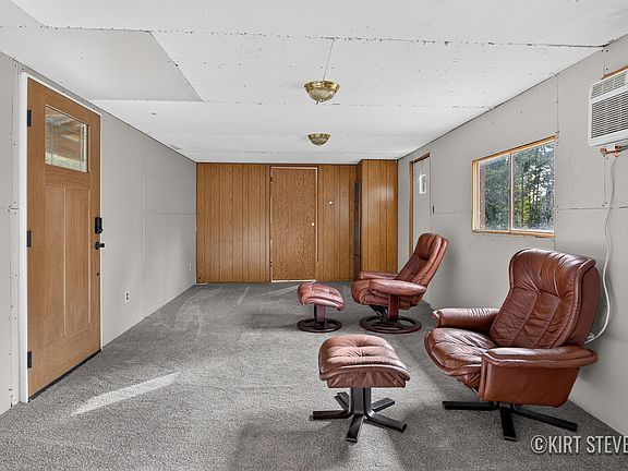 3rd image of 5626 W Rhoby Rd