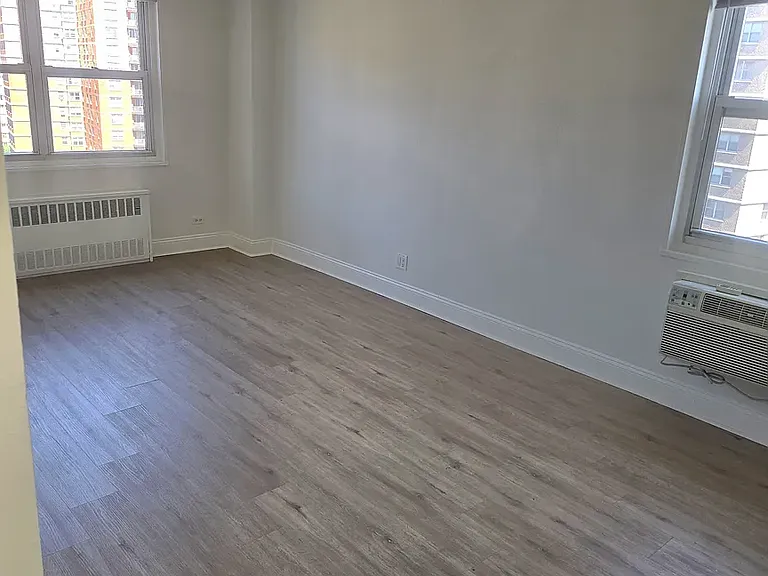 2940 Ocean Pkwy #14D — Photo 10