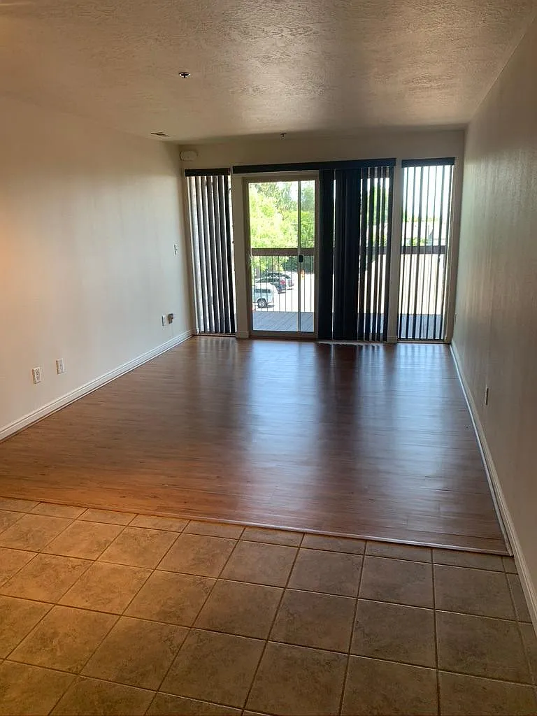 2 bed, 1150 sqft, $2,100 — Photo 4