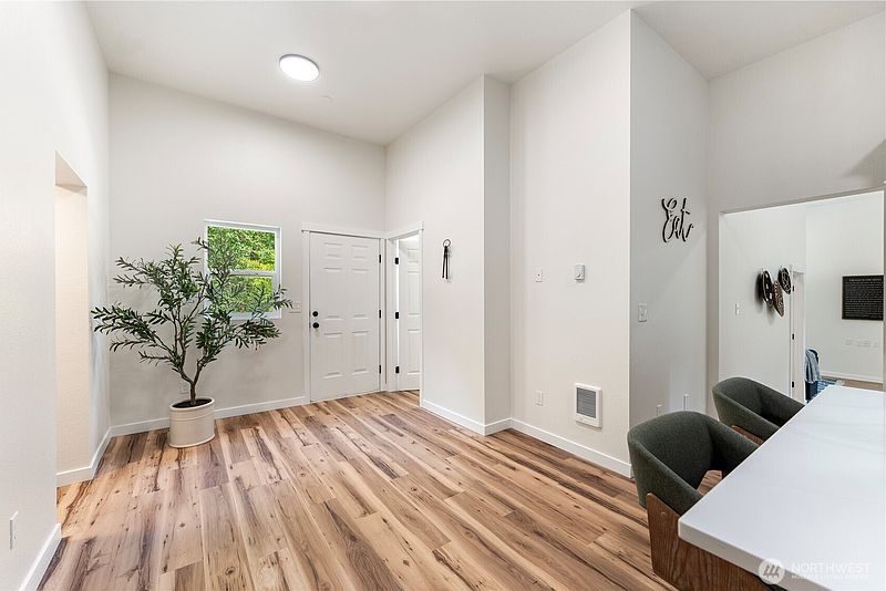 5th image of 3002 138th Street NW
