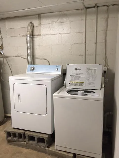 4 bed, 1250 sqft, $1,200 — Photo 4