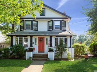 64 Lenox Ave, Lynbrook, NY 11563