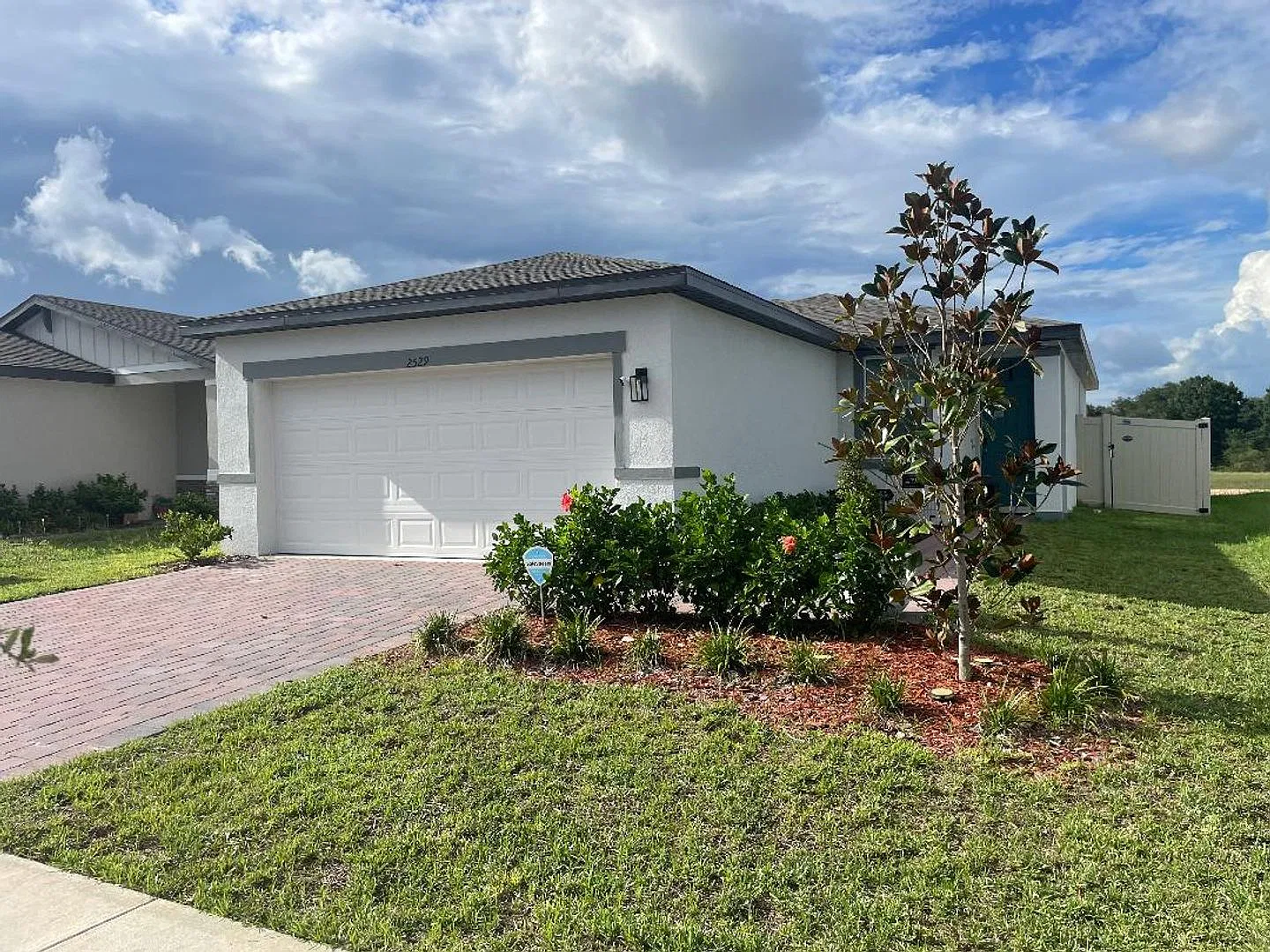 3 bed 2 bath home — Photo 3