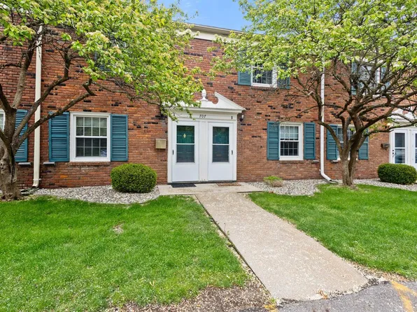707 Garland Cir, Kalamazoo, MI 49008