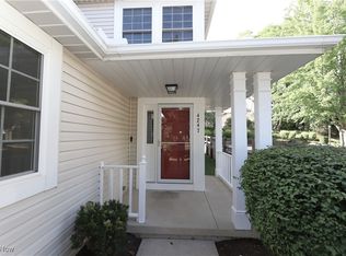 4247 Rolling Hills Dr, Brunswick, OH 44212