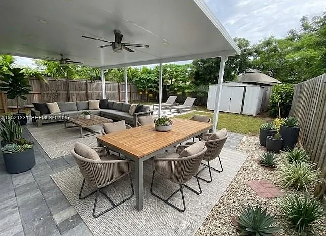 273 SE 31st Ave — Photo 25