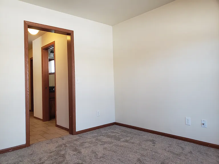 3718 Stonebridge Dr — Photo 10