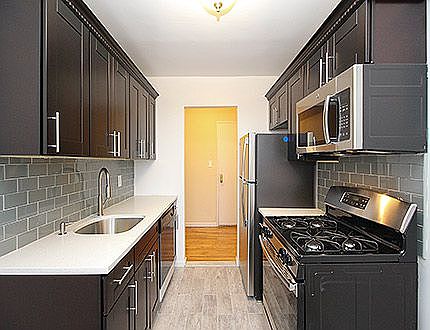 2nd image of 3707 147th St APT 5H