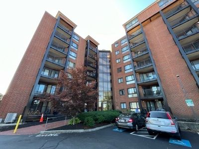 60 Rantoul St #712, Beverly, MA, 01915