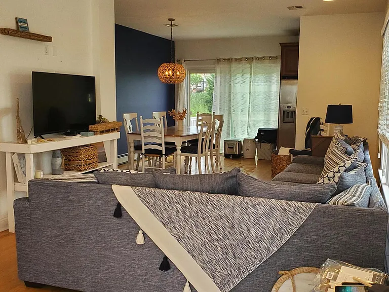 14 W Marion St #15 — Photo 1