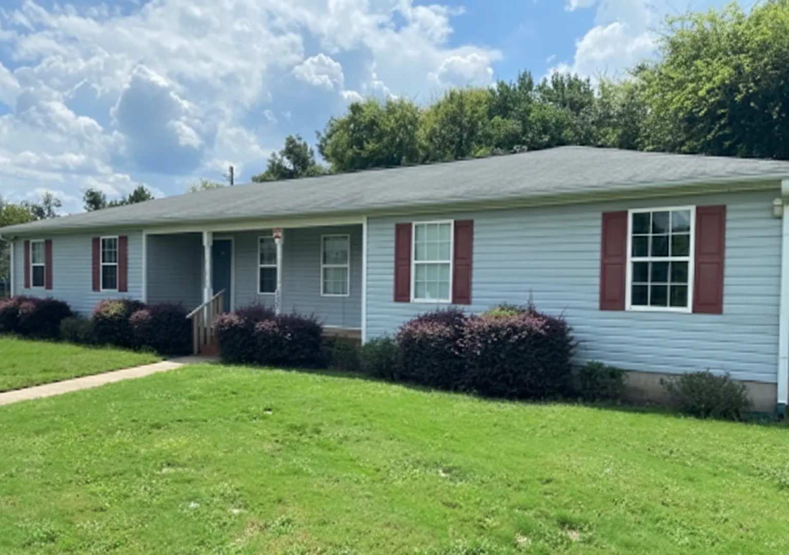 Dorothy's Place - 529 Railroad Street — Photo 1
