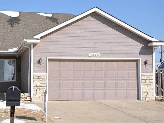 1st image of 1303 Sierra Dr