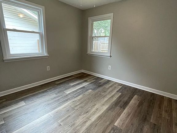 5th image of 1730 W Glow Dr #B