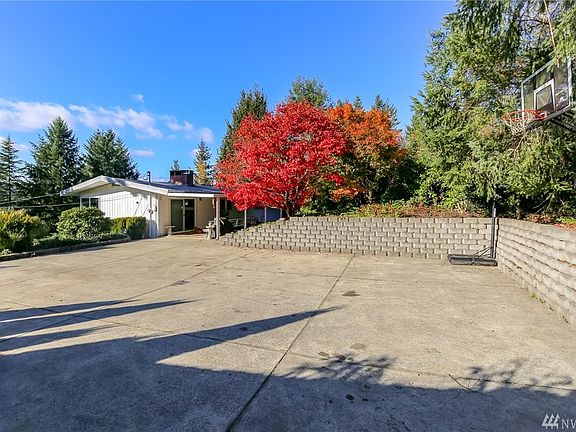 5th image of 4321 Madrona Ln NW