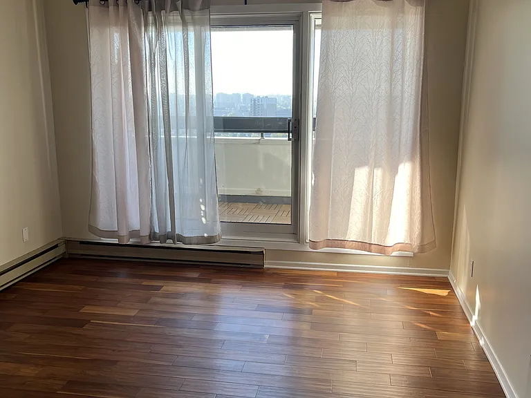 158 C McArthur Ave #Penthouse 6 — Photo 5