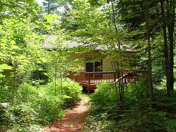 3rd image of 116 Evergreen Ln