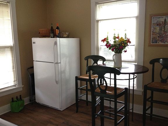 2nd image of 616 E New York St #2