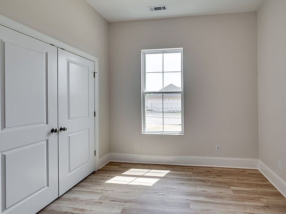 3rd image of 974 Hunters Ln Lot 19