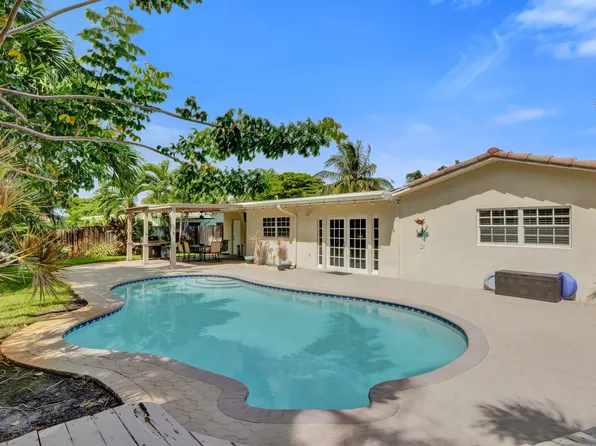 1440 SE 4th Court, Deerfield Beach, FL 33441