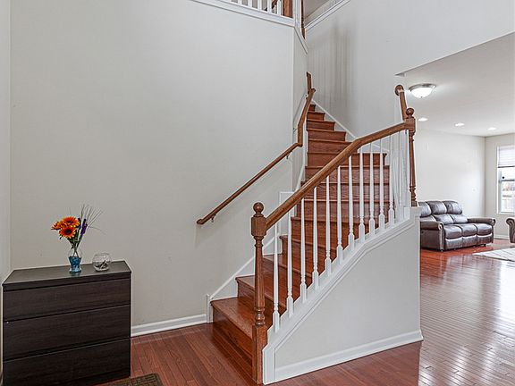 4th image of 3484 Birch Ln