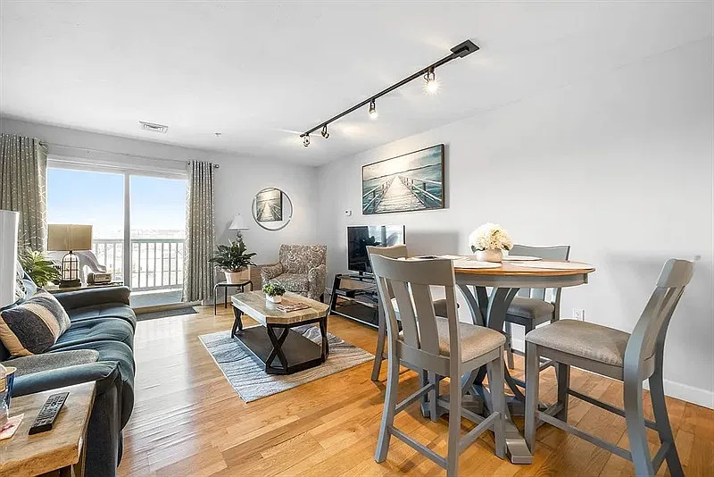 1 bed, 1.0 bath, 757 sqft, $1,650 — Photo 4
