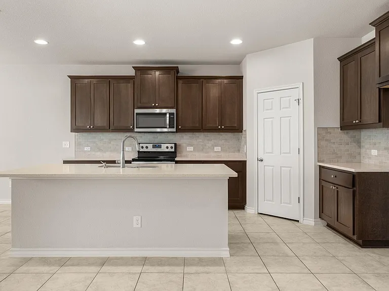 740 Aliso Trl — Photo 10