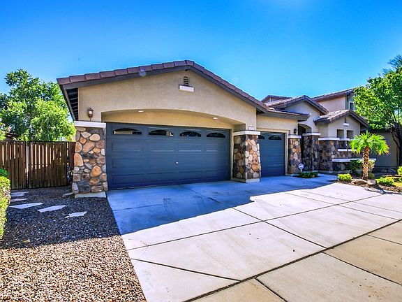 3rd image of 307 W Swan Dr