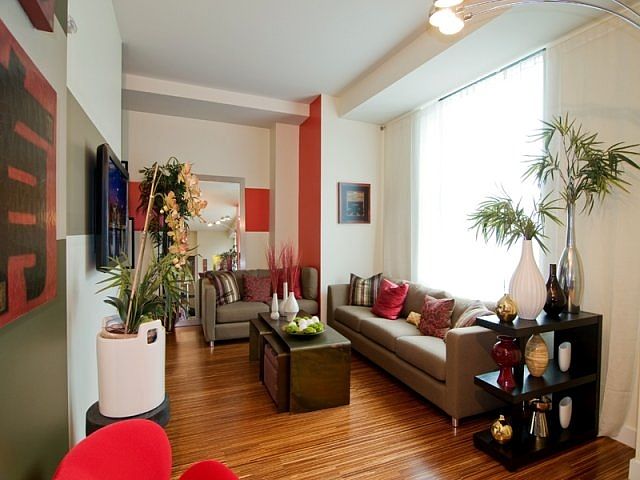 1st image of 3 E 81st St