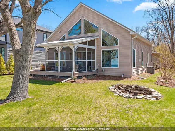 4381 Anapaula Ln, Green Bay, WI 54311