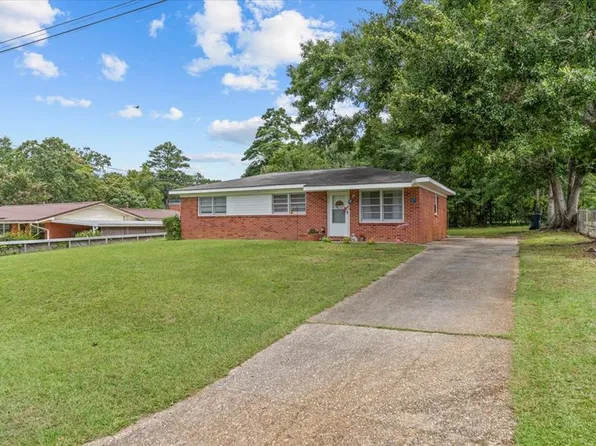 138 Charles St, Ozark, AL 36360