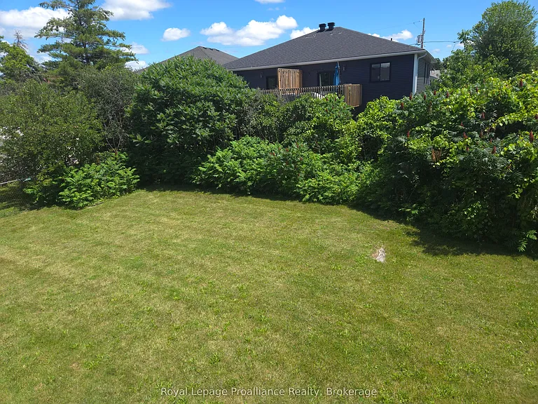 44 Cannifton Rd N — Photo 11