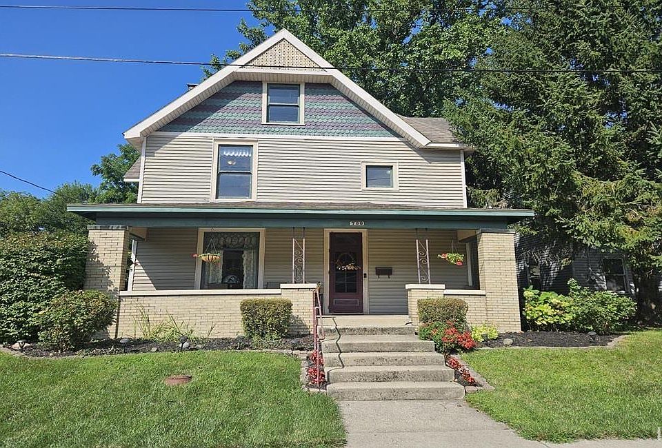1st image of 700 S Jackson St