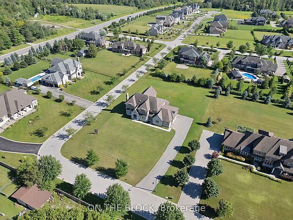 2nd image of 24 Whitewood Dr