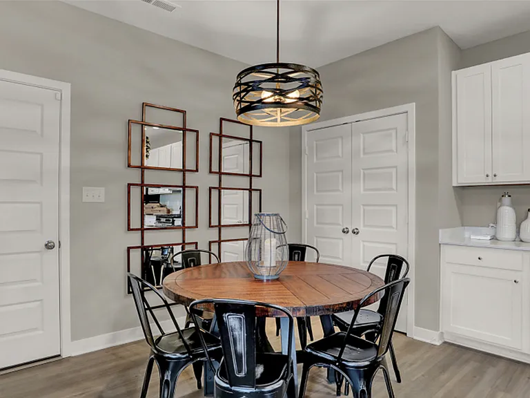 17307 Gibson Dr — Photo 7