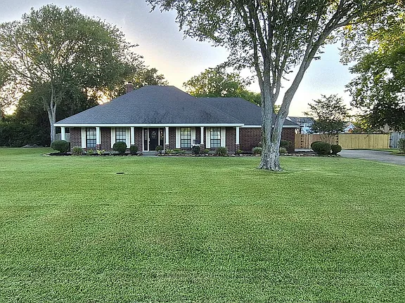 13303 Bay Place Dr — exterior photo