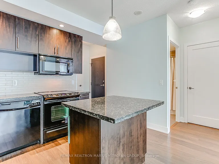 120 Homewood Ave #702 — Photo 23
