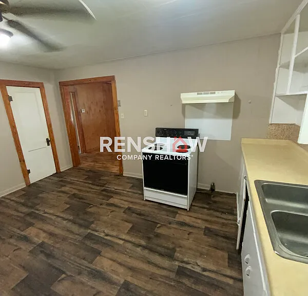 485 Perkins St — Photo 6