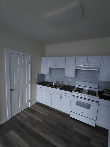 18 N Main St #18 Photo 1